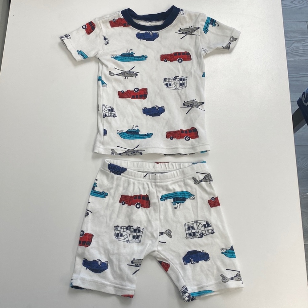 Carters Boats, Planes, and Cars 2Pc Short Sleeve shirt & Shorts PJ Set Size 2T